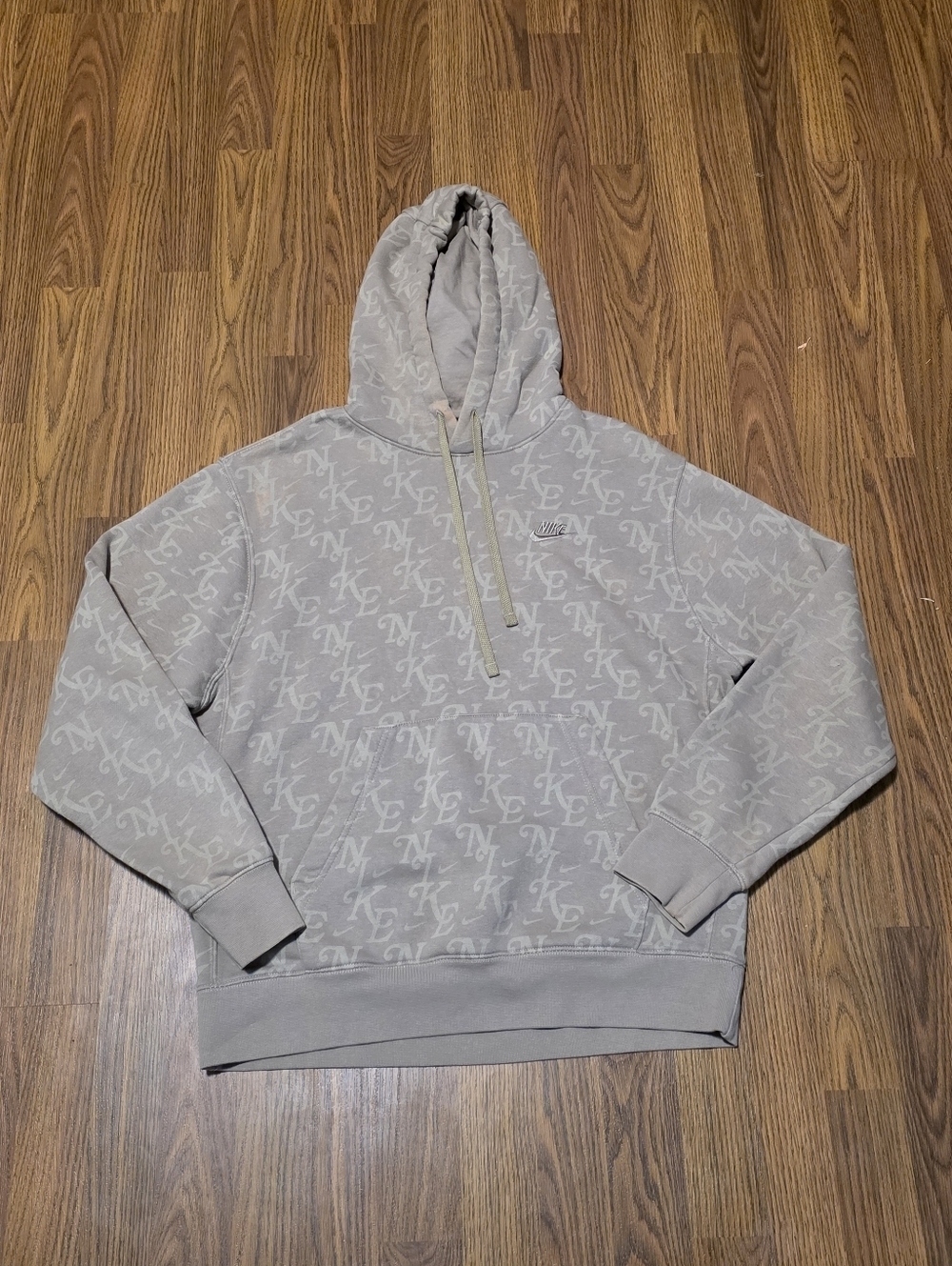 Nike Sportswear Club Fleece Monogram Hoodie Distressed Bleach Streetwear Medium
